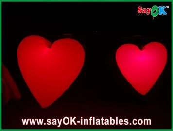Grande cuore gonfiabile rosso adorabile con le luci principali per il festival, diametro 1.5M