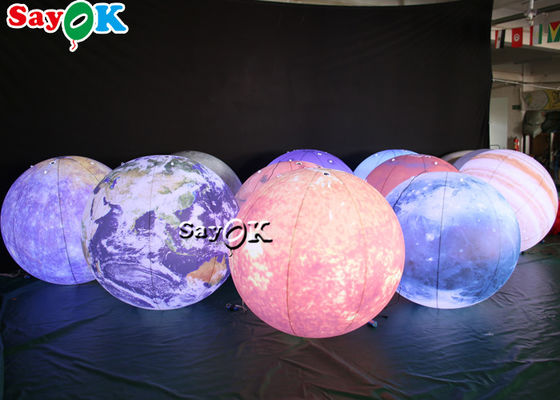 Materiale d'accensione gonfiabile d'attaccatura enorme del PVC dei pianeti della decorazione otto del LED