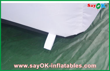 La tenda gonfiabile dell'aria ha personalizzato il grande bianco va tenda gonfiabile Cuve di aria aperta con la porta