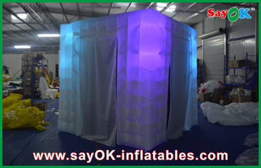 Il partito gonfiabile della prova dell'acqua della tenda del cubo ha condotto le decorazioni gonfiabili di Natale di Photobooth