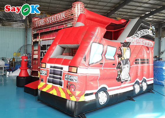 Castello rimbalzante gonfiabile a tema camion dei pompieri per parco divertimenti per bambini