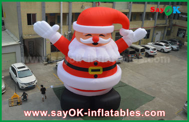 Il grande Babbo Natale gonfiabile all'aperto adorabile per la decorazione di Natale