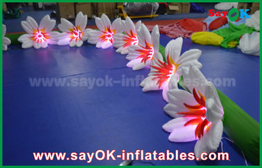 fiore gonfiabile di nylon lungo Chai del giglio della decorazione di illuminazione di 8m per nozze