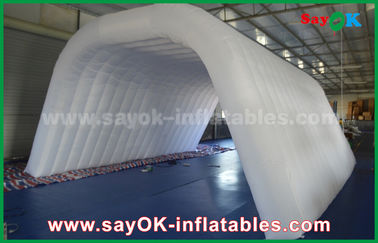 Tenda gonfiabile bianca adulta su ordine del tunnel della tenda gonfiabile dell'aria per l'evento/fiera commerciale