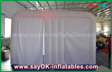 Tenda gonfiabile della cabina della foto del partito della tenda del panno bianco gonfiabile del gigante 4mL Oxford con la luce del LED