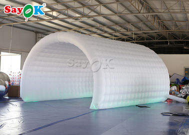 Tenda gonfiabile 6*3*3mH di Manica del prato inglese della tenda del panno bianco gonfiabile di Oxford per la concorrenza di sport