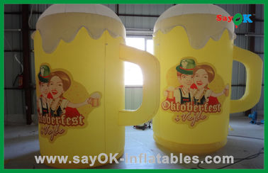 Attività promozionale colore giallo prodotti gonfiabili personalizzati tazza gigante gonfiabile birra per eventi