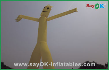 Uomo gonfiabile dell'aria che annuncia ballerino gonfiabile giallo For Sale di /Air del cielo delle gambe di 5m il doppio