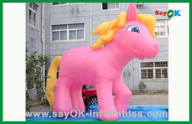 Cavallo rosa personalizzato con coda gialla personaggi di cartoni animati gonfiabili personaggi di cartoni animati per feste di compleanno
