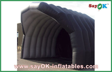 Tenda stretta dell'aria gonfiabile che costruisce la grande Camera gonfiabile nera della tenda per accamparsi