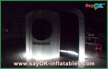 La cabina gonfiabile della foto assume il panno di Mini Mobile Inflatable Photo Booth Oxford per le decorazioni di festa