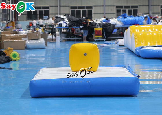 Custom 2x2m Parco di divertimenti gonfiabile Blue Cube Blow Up Water Trampoline Cortile giochi d'acqua