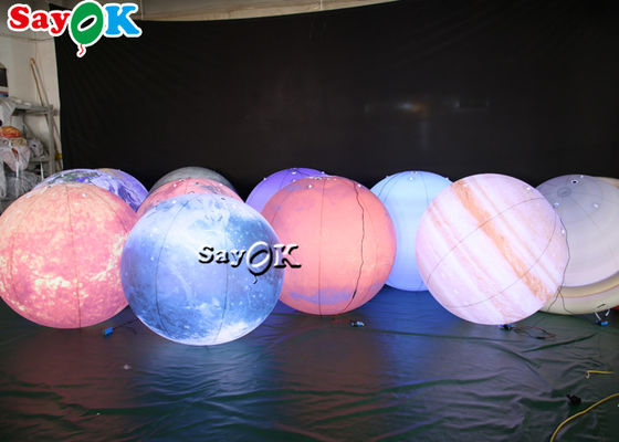 Materiale d'accensione gonfiabile d'attaccatura enorme del PVC dei pianeti della decorazione otto del LED