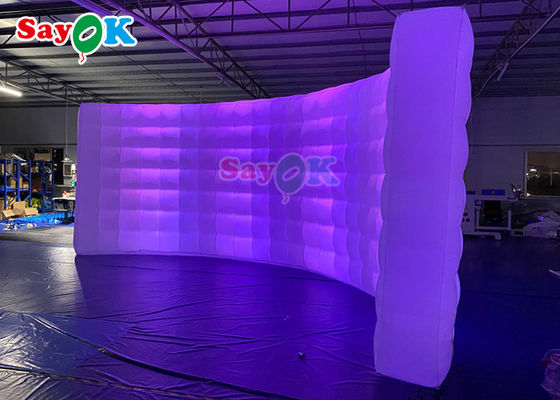 Parete curvo multi colore sfondo gonfiabile Parete con strisce LED Photo Booth Parete in vendita