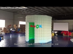 Immagazzini la tenda principale gonfiabile della cabina ovale gonfiabile nera della foto con l'aeratore attraente